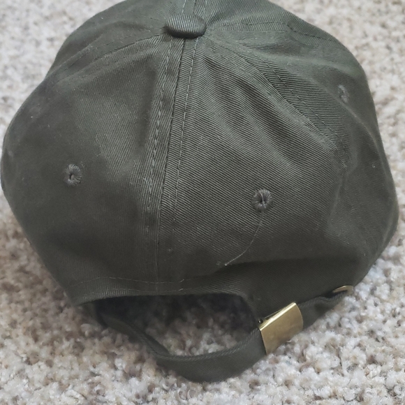 Green hat - Picture 2 of 3